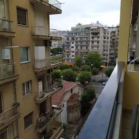 Cozy Studio, 1Min From Kamara Thessaloniki Buitenkant foto