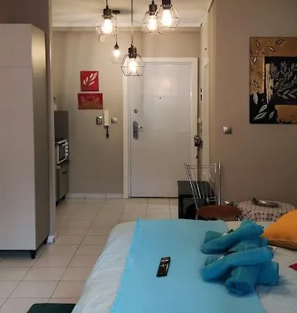 Cozy Studio, 1Min From Kamara Thessaloniki Buitenkant foto