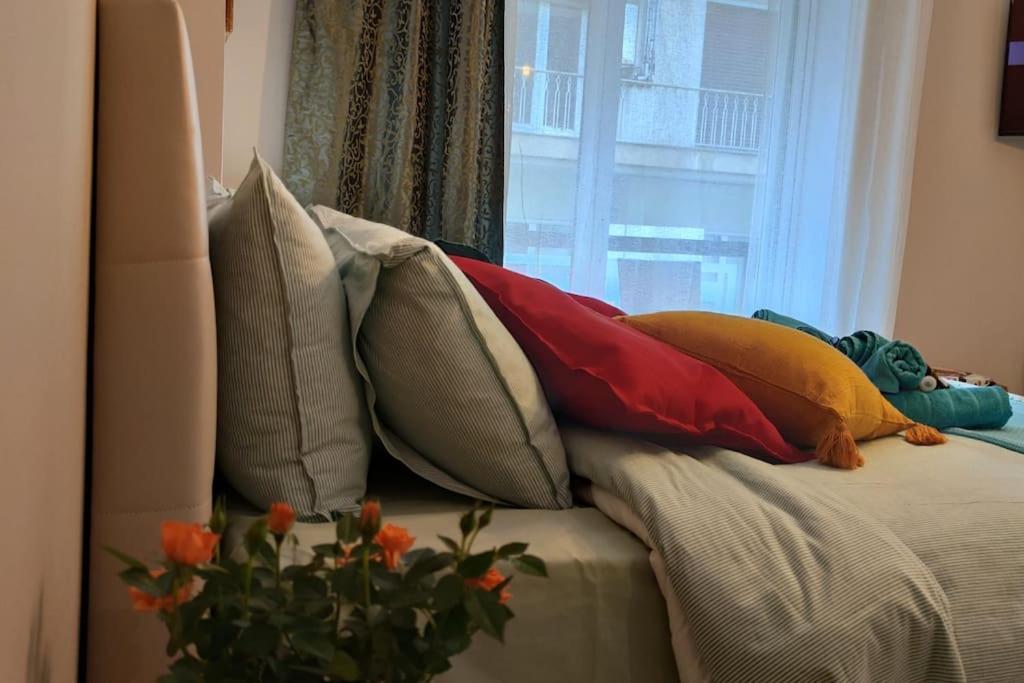 Cozy Studio, 1min From Kamara Apartament