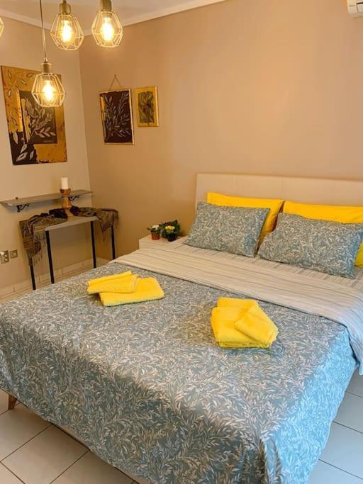 Cozy Studio, 1min From Kamara Apartament